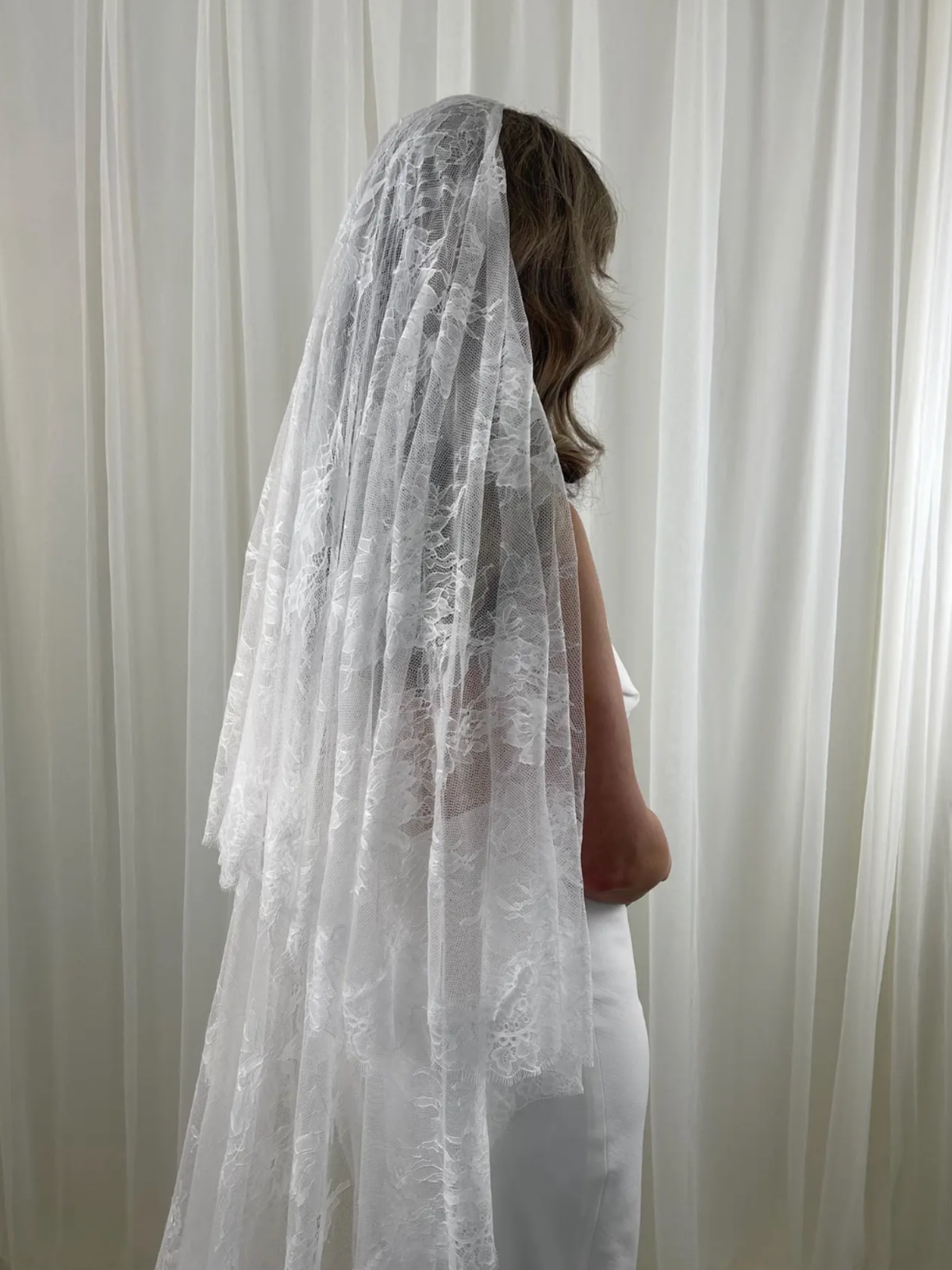 Lily Lace Blusher Veil