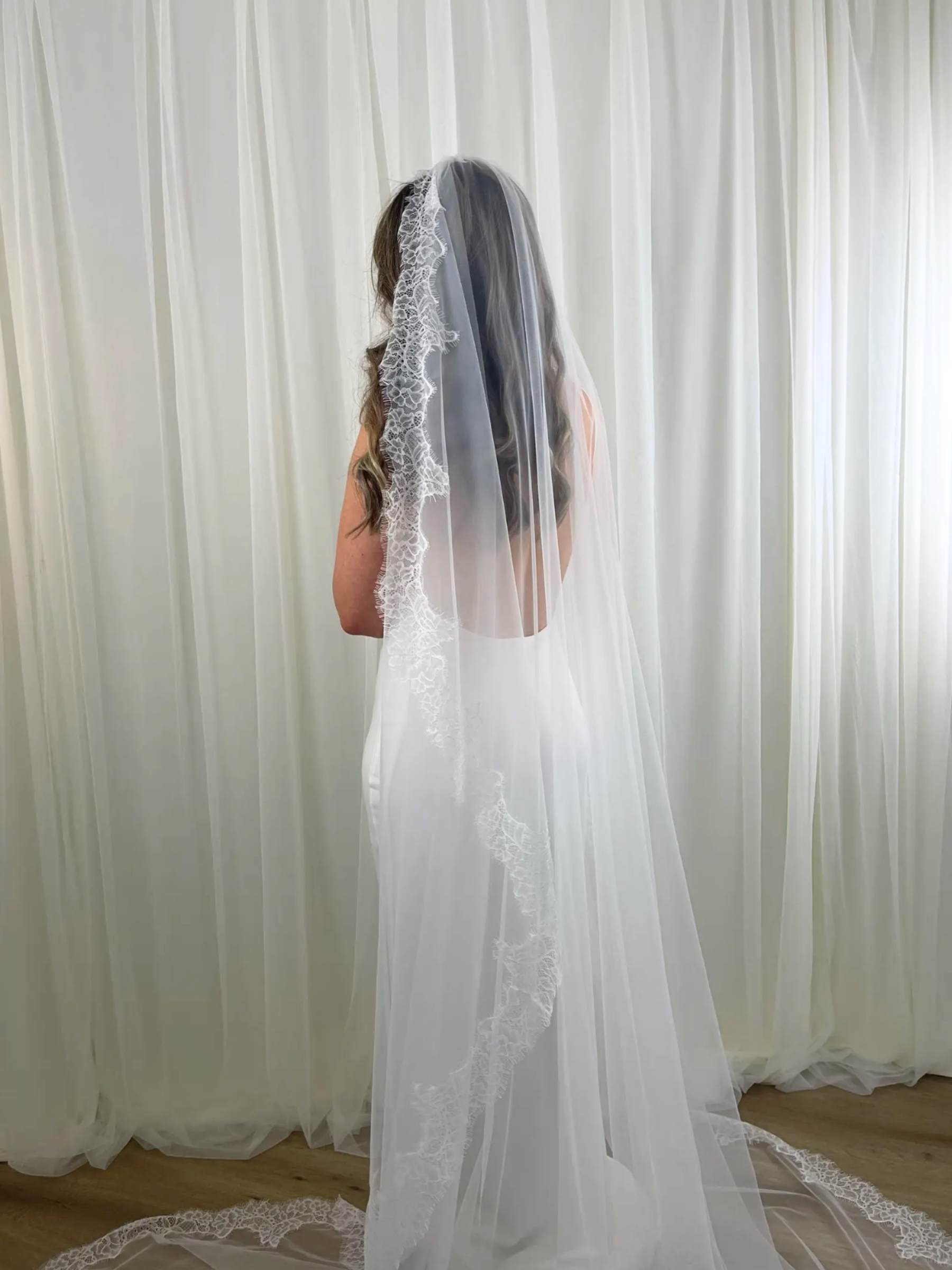 Peony Lace Extra Wide Veil
