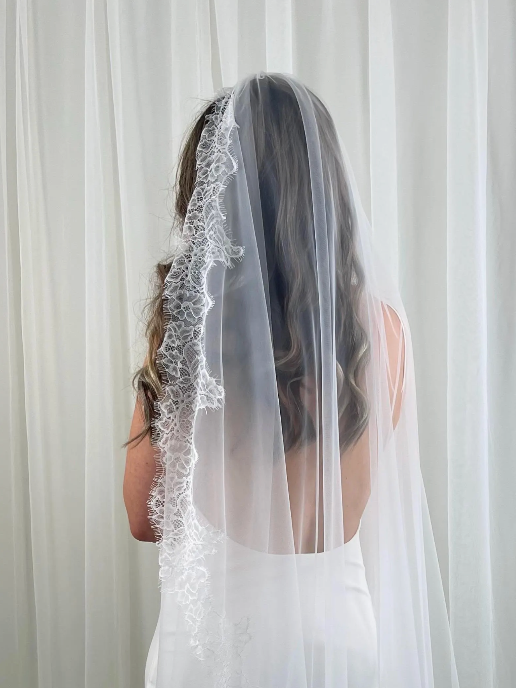 Peony Lace Extra Wide Veil