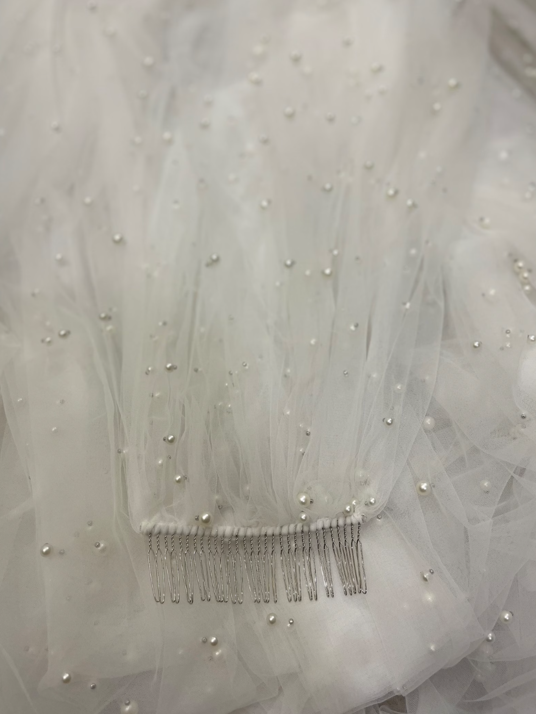 Gathered Pearl Veil