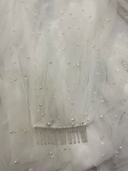 Gathered Pearl Veil