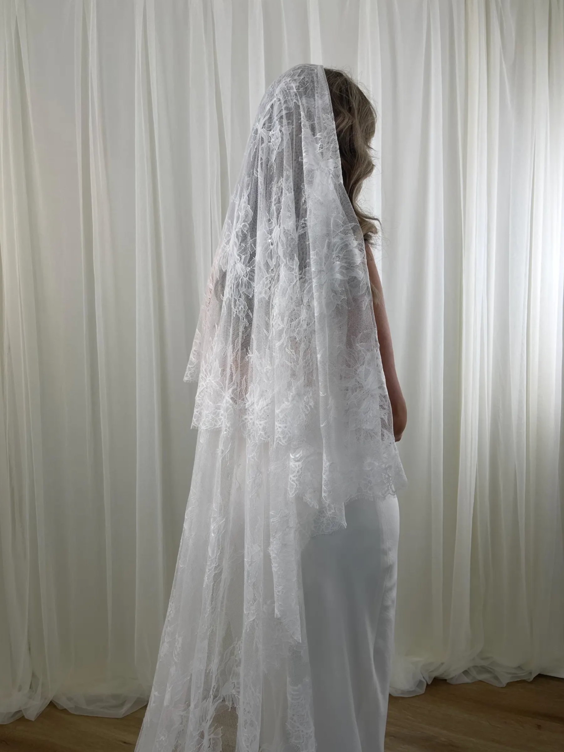 Lily Lace Blusher Veil