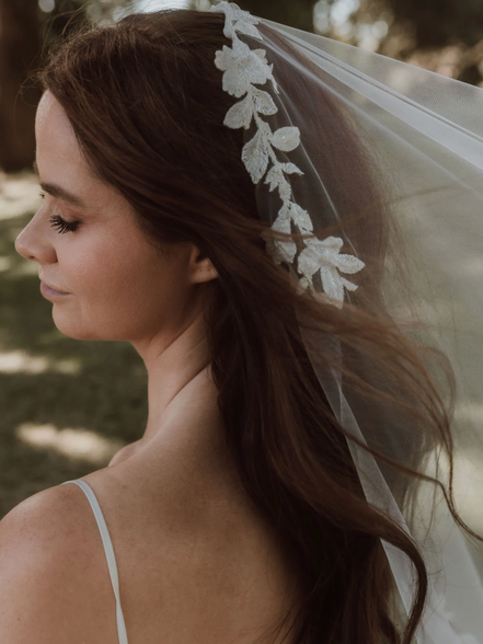 Sequin Floral Motif Veil