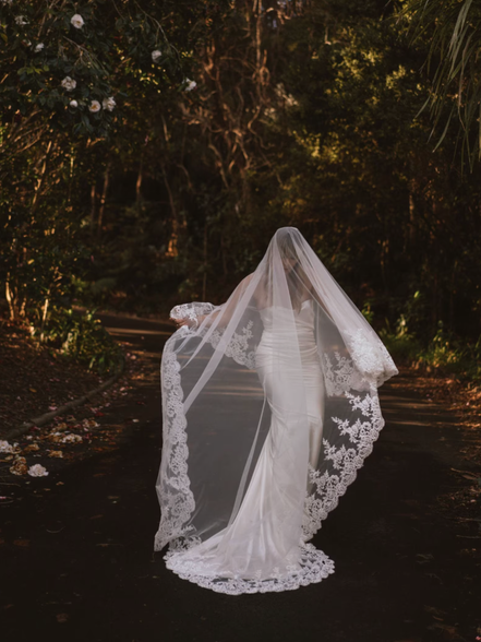 Queen Elizabeth Lace Blusher Veil