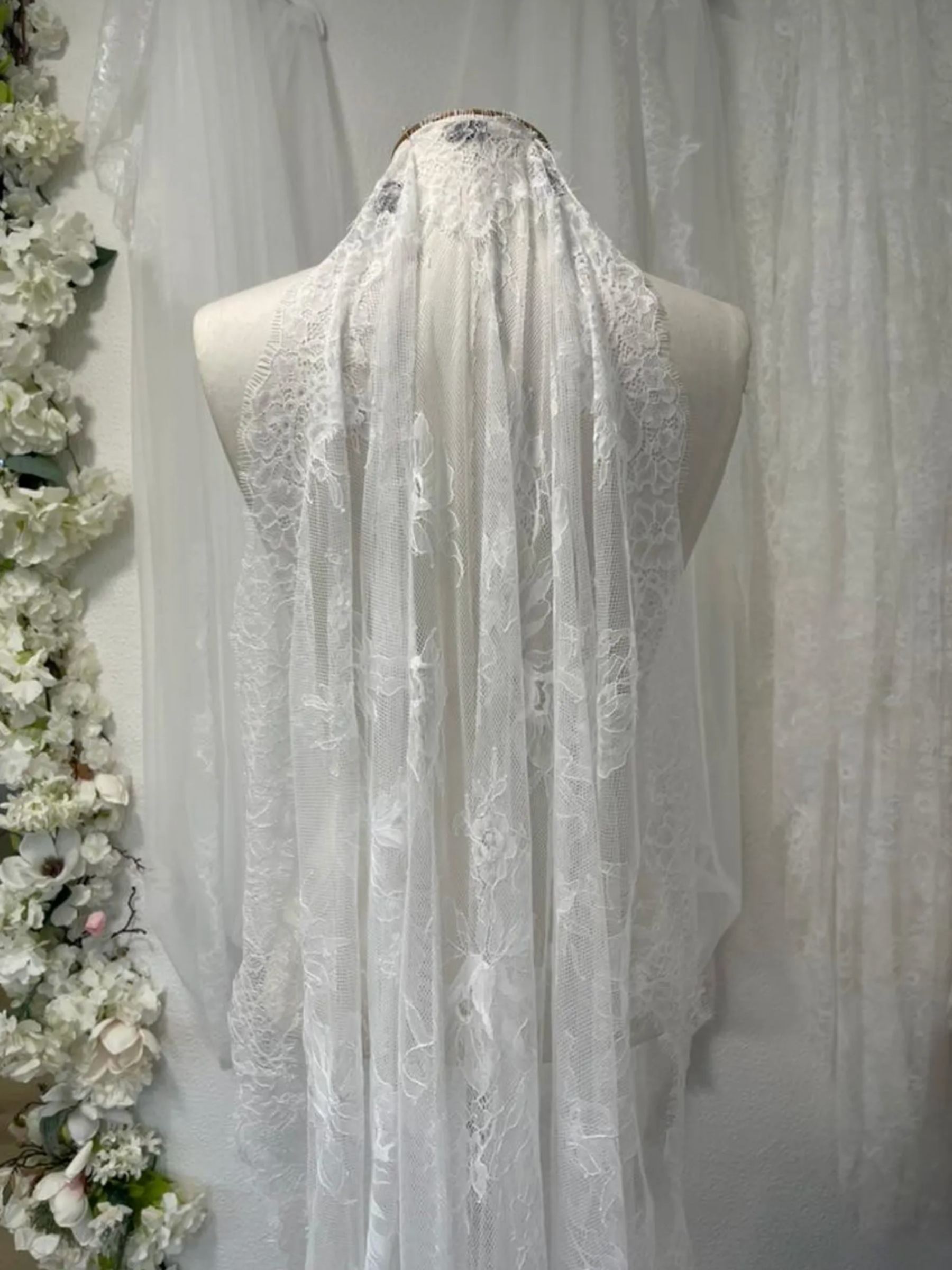 Lily Lace Veil