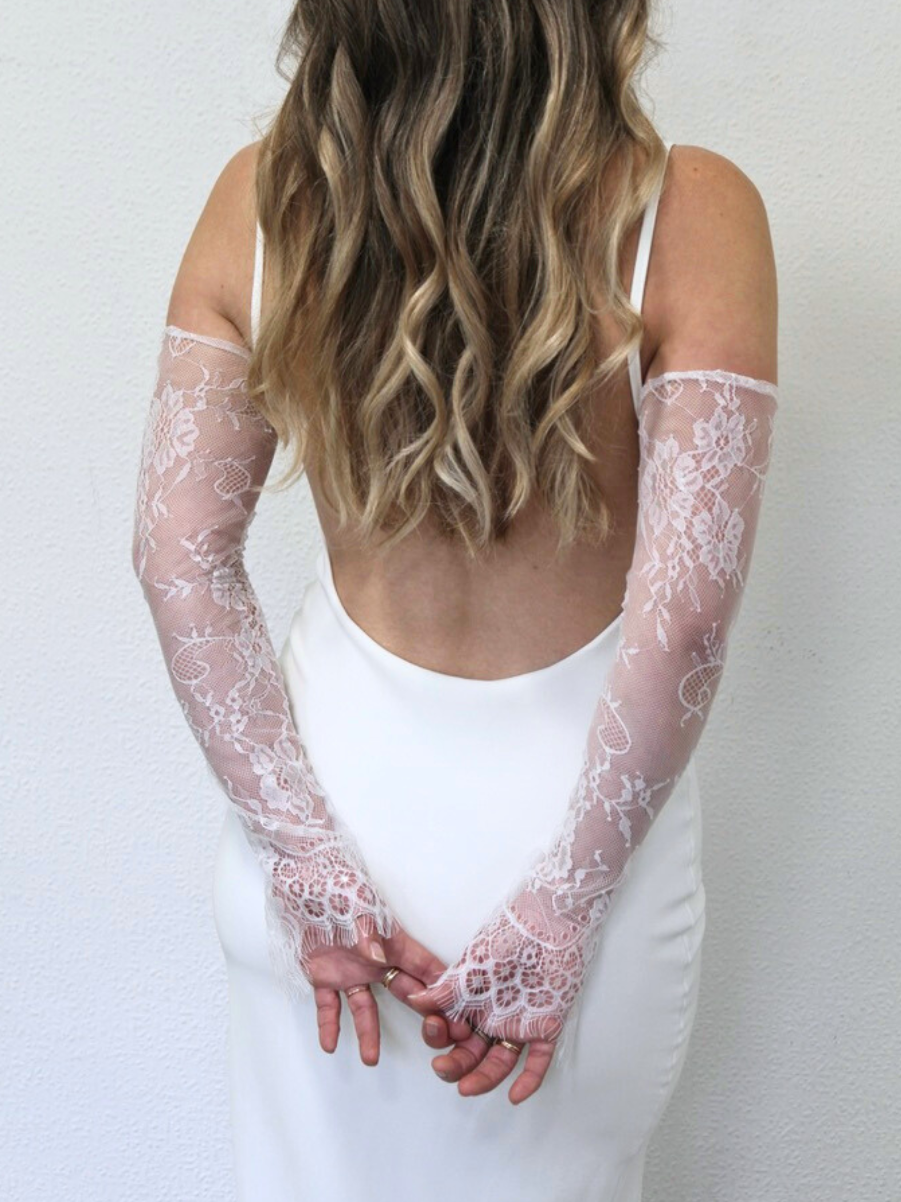 Floral Chantilly Lace Gloves