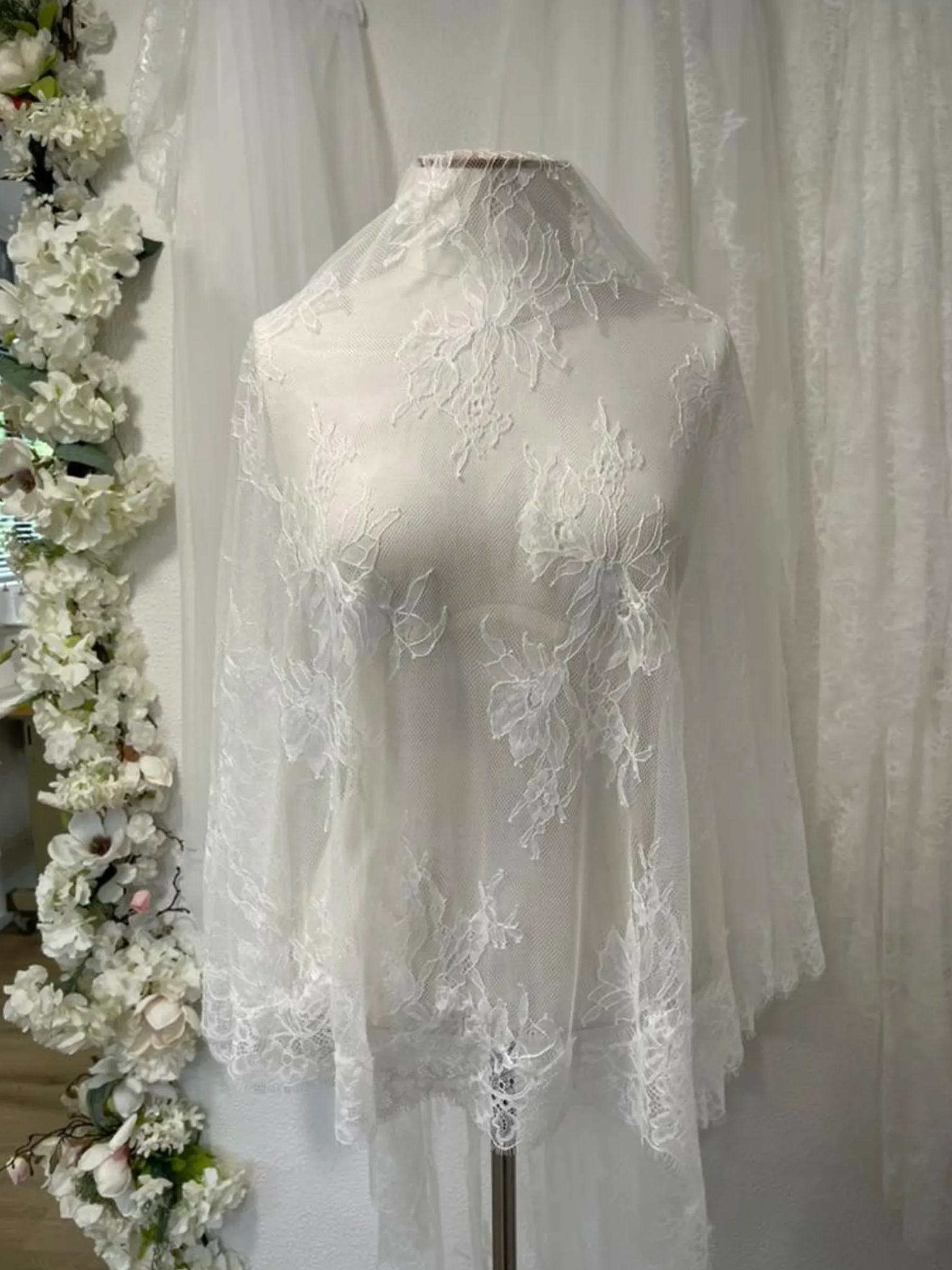 Lily Lace Blusher Veil