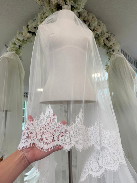 Santa Maria Blusher Veil