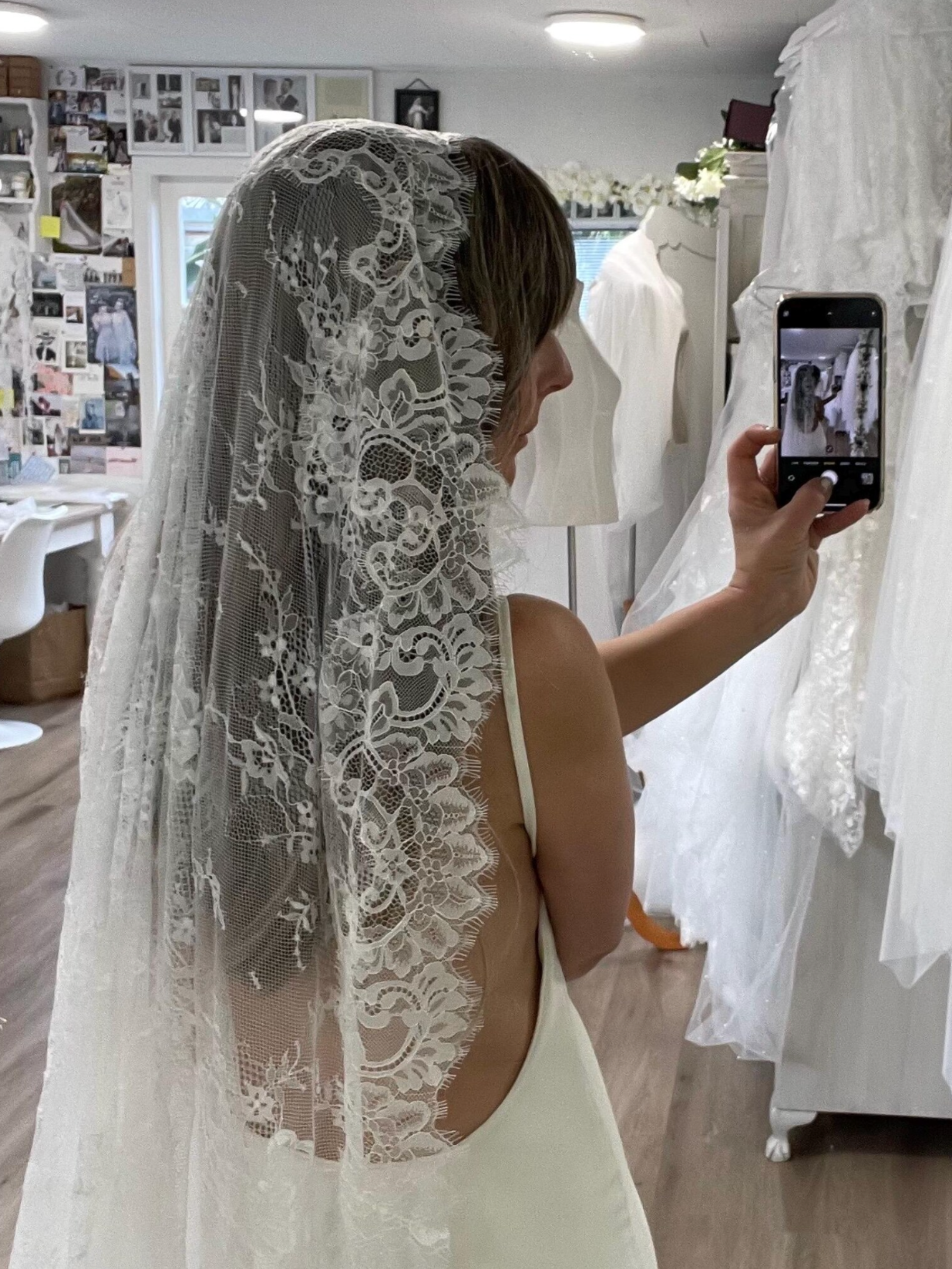 Floral Full Lace Veil