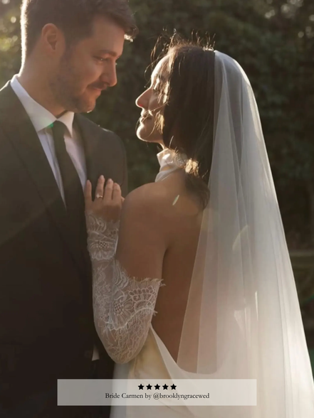 Double Edged Lace Gloves