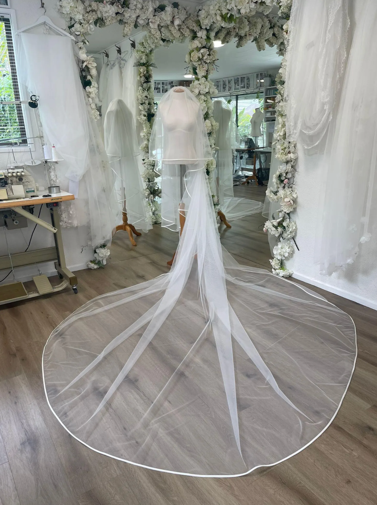 Satin Edge Blusher Veil