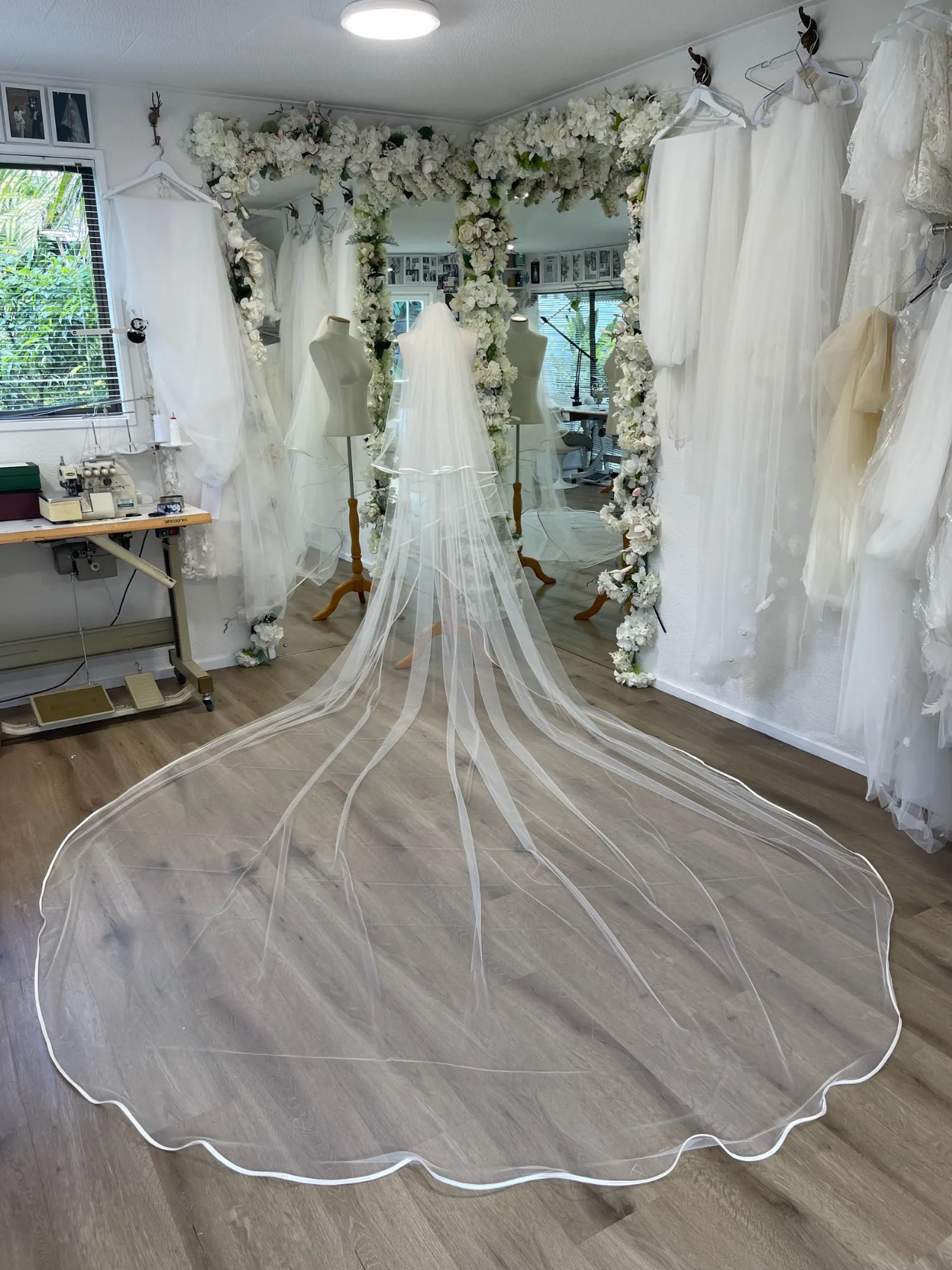 Satin Edge Blusher Veil