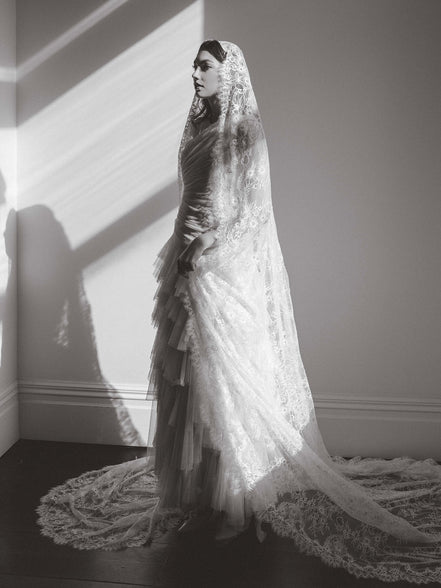 Extra Wide Lace Showstopper Veil