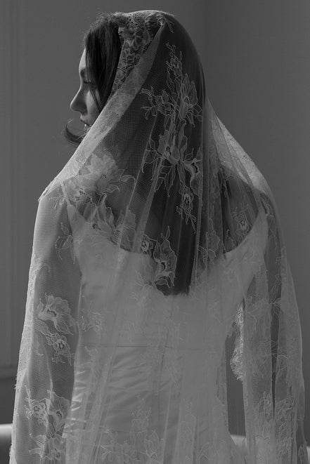 Lily Lace Veil