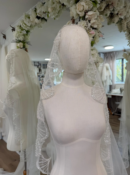 Scalloped Sequin Mantilla Veil