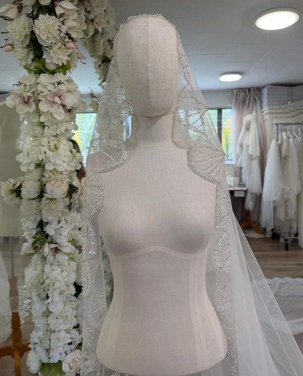 Scalloped Sequin Mantilla Veil