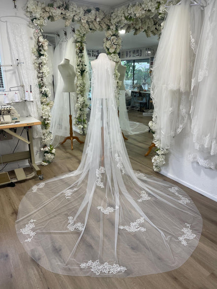 Lace Appliqué Veil