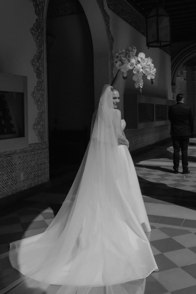 Real Bride Irina wearing the Harriett Falvey Modern Wide Tulle Blusher veil shot by @visor.dep.foto