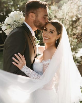 Real Bride Isa wearing a custom Harriett Falvey tulle blusher veil. Photographed by @jennifernoellephotography To see more head to our website