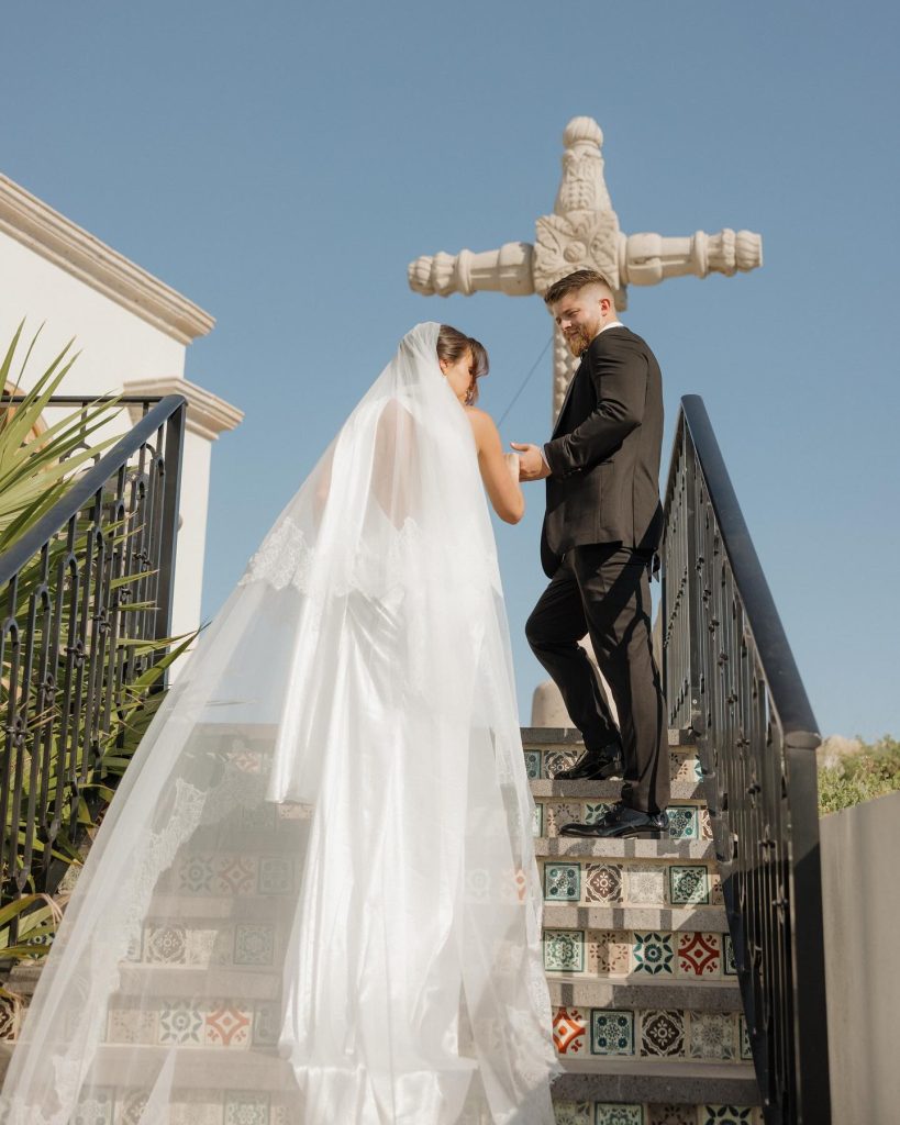 Real Bride Olivia wearing her custom Harriett Falvey Lace edged blusher veil to her wedding in Mexico