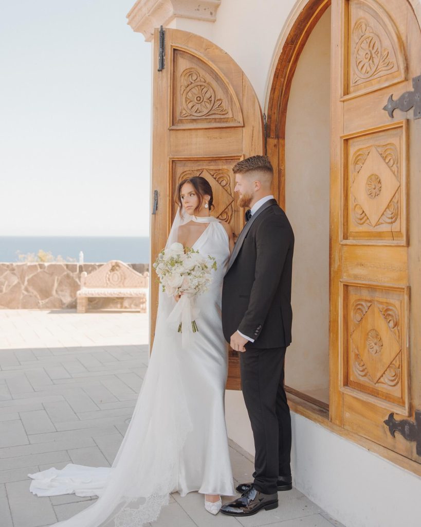 Real Bride Olivia wearing her custom Harriett Falvey Lace edged blusher veil to her wedding in Mexico