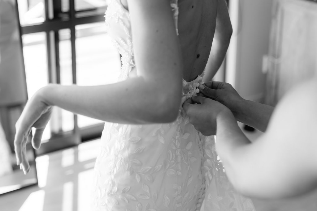 Real Bride Tammy wearing her Custom Harriett Falvey Wedding Dress and Veil Made in New Zealand